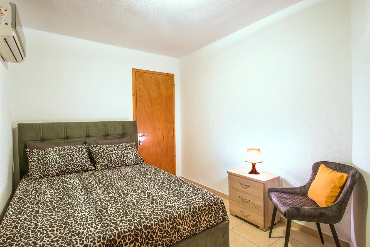D & E Apartments Skiathos Chora Extérieur photo